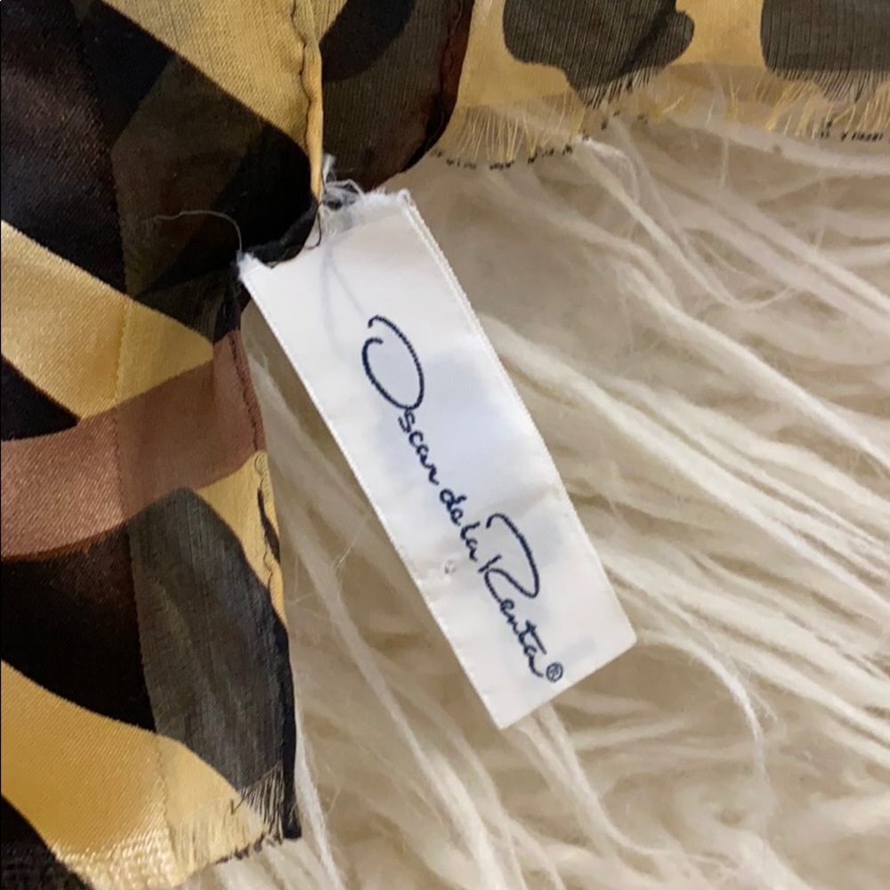 Vintage Oscar Dela Renta scarf - Picture 2 of 5
